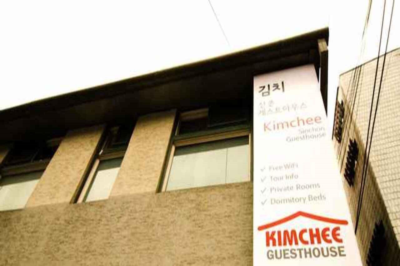 Kimchee Sinchon Guesthouse Seoul Ngoại thất bức ảnh